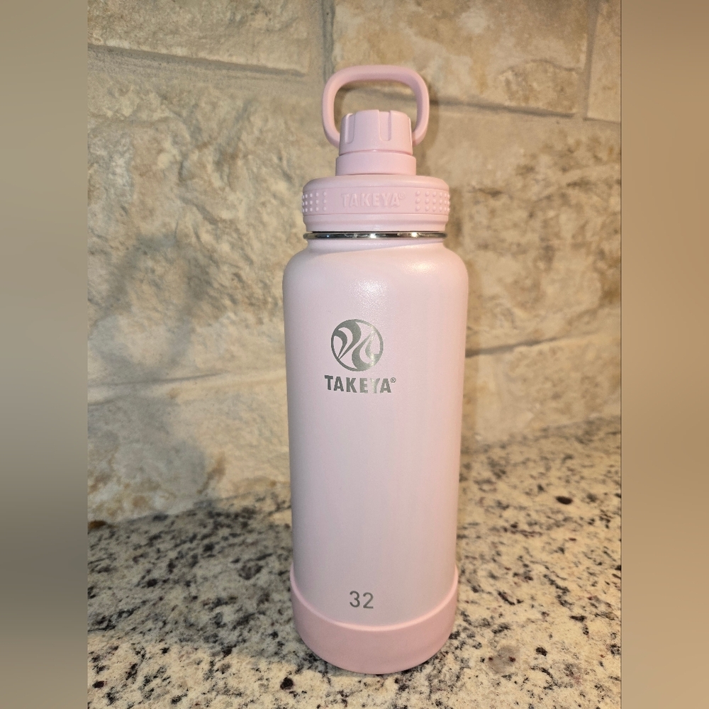 Takeya Light Pink Water Bottle 32 Oz